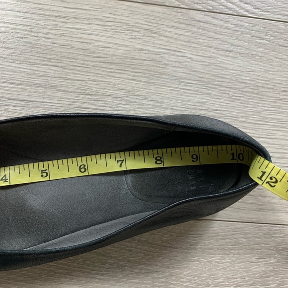 Stuart Weitzman French Horn Black Leather Flat Shoes - Picture 8 of 10